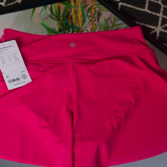 ATHLETA MAKANI SHORT NEW,SOLD ALREADY!! - Picture 8 of 8